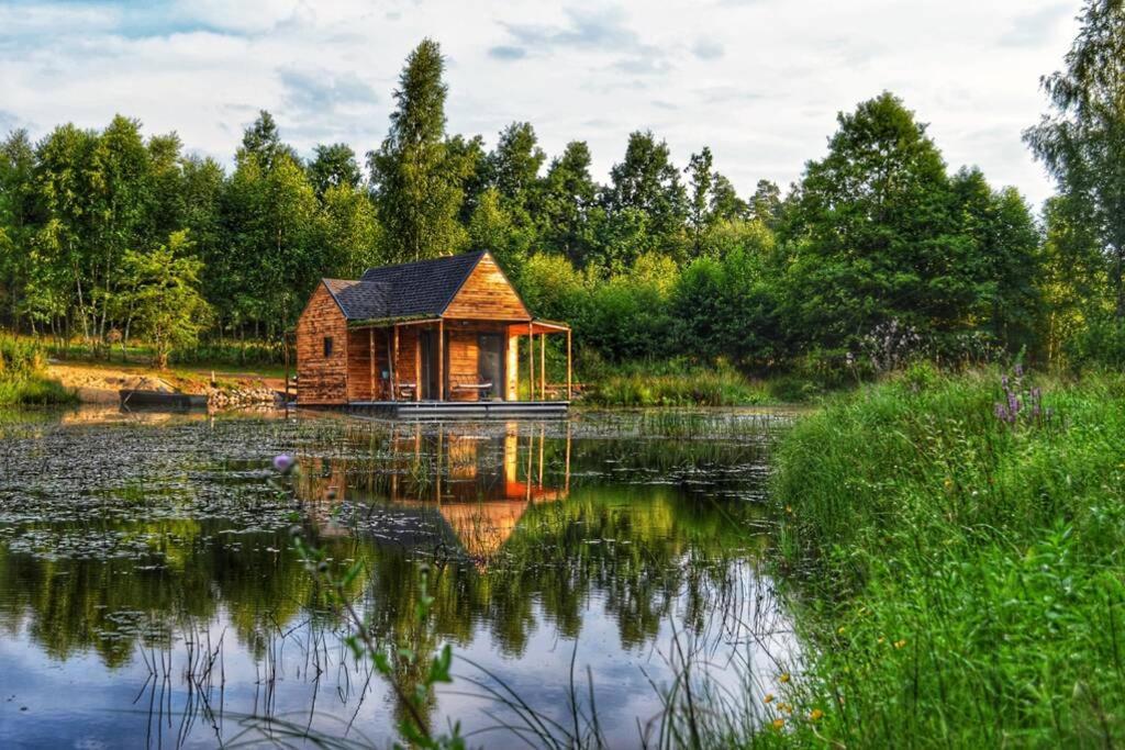 Heather Hut, Off-Grid Cottage On A Pond+2 Ha Darzkowo Kültér fotó
